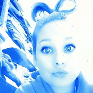 Meet your Posher, Allie